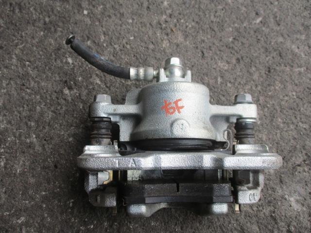 【中古】中古部品 スクラム DG16T 右ﾌﾛﾝﾄｷｬﾘﾊﾟｰ 【3500080000-221014000644330】
