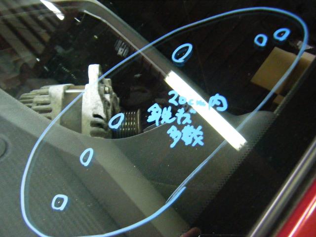 【中古】中古部品ノートE12フロントウインドガラス【3310050100-000203019511200】