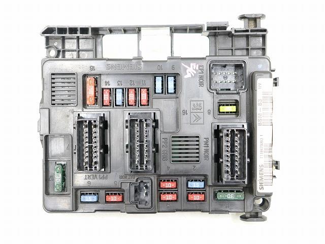 【中古】中古部品 シトロエン C3 A8NFU ﾋｭｰｽﾞﾎﾞｯｸｽ 【3310070100-000183003067800】