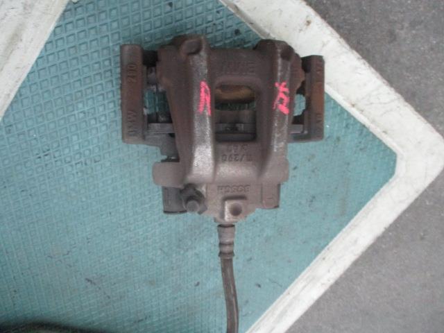 【中古】中古部品 BMW 1シリーズ 1A16 左ﾘｱｷｬﾘﾊﾟｰ 【3310190100-000223025844460】