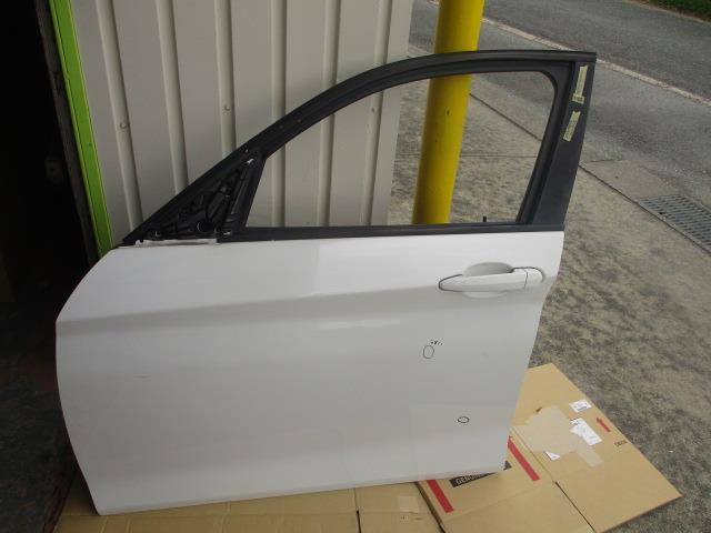 【中古】中古部品 BMW 1シリーズ 1A16 左ﾌﾛﾝﾄﾄﾞｱ 【3310190100-000223025813200】 28,433円