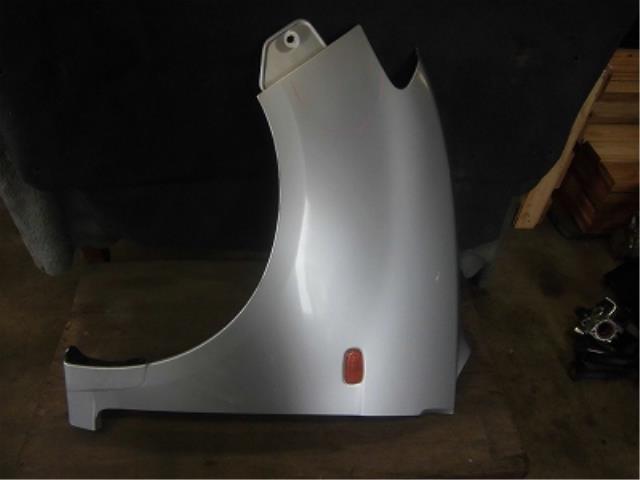 【中古】中古部品 マックス L950S 左ﾌﾛﾝﾄﾌｪﾝﾀﾞｰ 【3340180100-001557544110700】