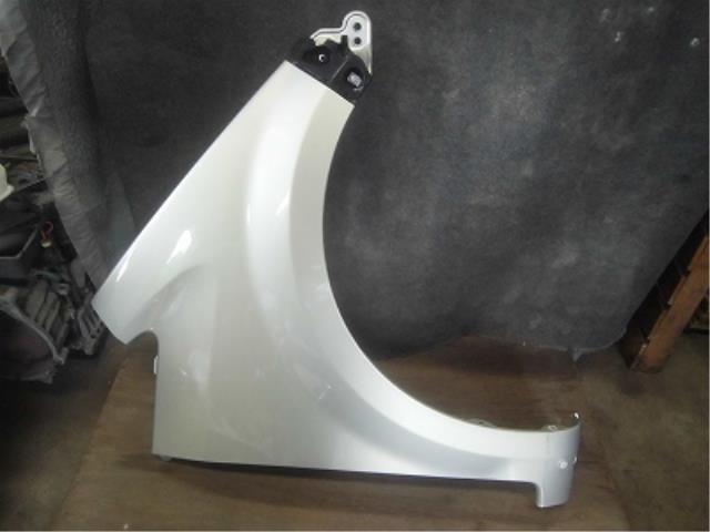 【中古】中古部品 ムーヴ L175S 右ﾌﾛﾝﾄﾌｪﾝﾀﾞｰ 【3340180100-001701855610600】