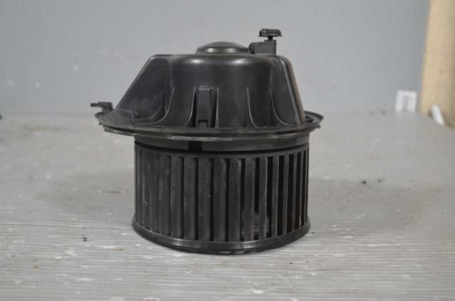 【中古】中古部品 VW ゴルフトゥーラン 1TCAV ﾋｰﾀｰﾌﾞﾛｱﾓｰﾀｰ 【3310580000-221215001267900】