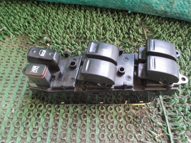 【中古】中古部品 クラウン JZS171W ﾊﾟﾜｰｳｲﾝﾄﾞｳｽｲｯﾁ 【3500080000-221111000861900】