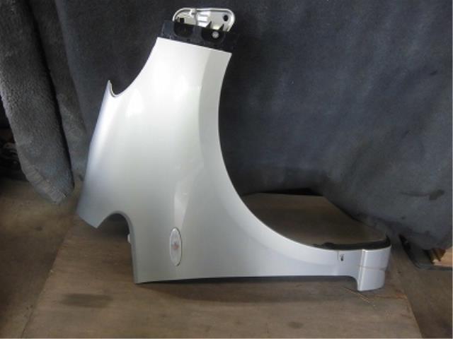 【中古】中古部品 ソニカ L405S 右ﾌﾛﾝﾄﾌｪﾝﾀﾞｰ 【3340180100-001522525710600】