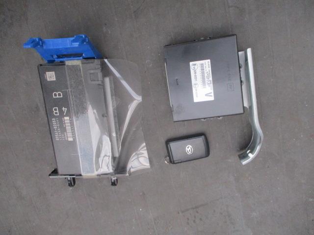 【中古】中古部品 ミラココア L675S ｴﾝｼﾞﾝｺﾝﾋﾟｭｰﾀｰ 【3310190100-000223028463100】