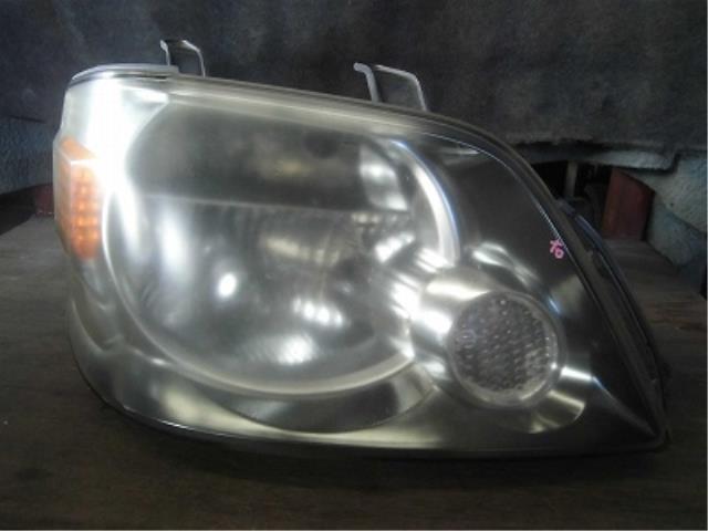 【中古】中古部品 ノア AZR60G 右ﾍｯﾄﾞﾗﾝﾌﾟ 【3340180100-001576397310800】