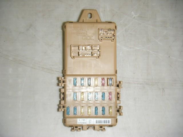 【中古】中古部品 インプレッサ GC8 ﾋｭｰｽﾞﾎﾞｯｸｽ 【3310050100-221109000267801】