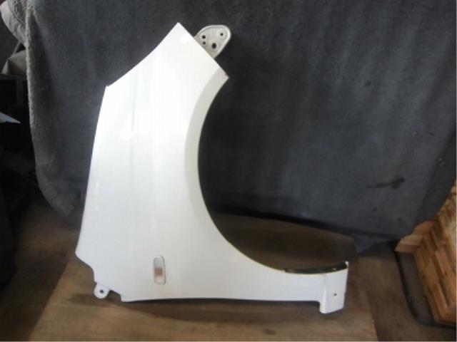 【中古】中古部品 ミラアヴィ L250S 右ﾌﾛﾝﾄﾌｪﾝﾀﾞｰ 【3340180100-001470462710600】