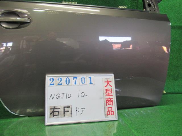 【中古】中古部品 ｉＱ NGJ10 右ﾌﾛﾝﾄﾄﾞｱ 【3330980100-000022070113100】