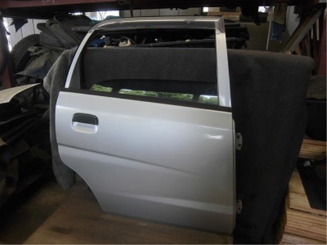 【中古】中古部品 アルト HA12S 右ﾘｱﾄﾞｱ 【3340180100-001524776113300】