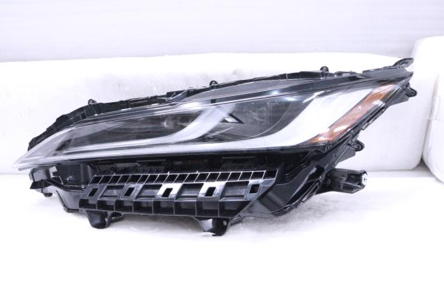 【中古】中古部品 ハリアー MXUA80 左ﾍｯﾄﾞﾗﾝﾌﾟ 【3260520000-221227500410900】