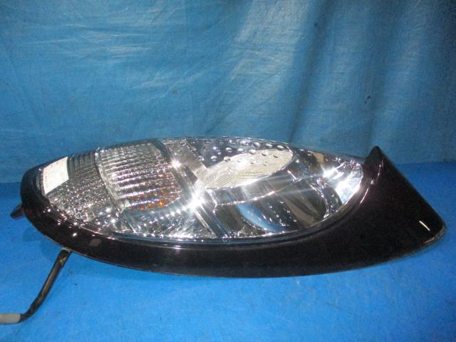 【中古】中古部品 アイミーブ HA3W 右ﾃｰﾙﾗﾝﾌﾟ 【3310160100-000004224115500】