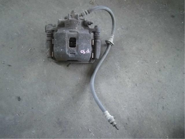 【中古】中古部品 サンバー TT1 右ﾌﾛﾝﾄｷｬﾘﾊﾟｰ 【3340180100-001525071444330】