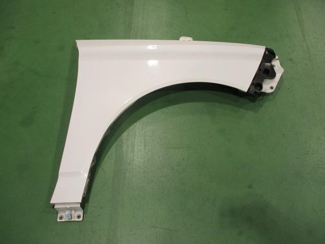 【中古】中古部品 ビアンテ CCEFW 右ﾌﾛﾝﾄﾌｪﾝﾀﾞｰ 【3310590000-000005688910600】