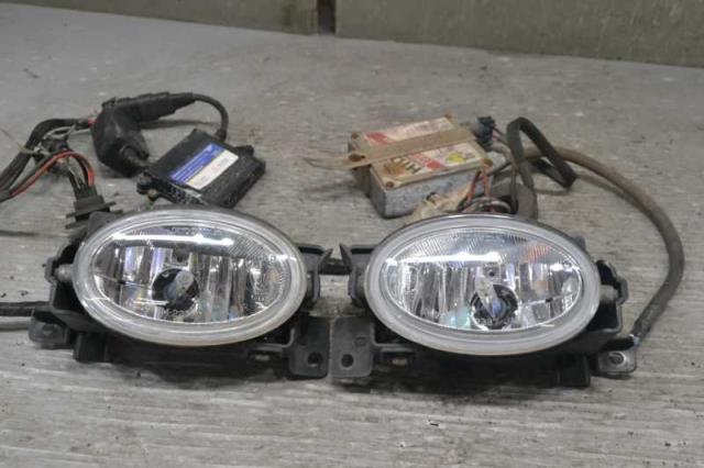 【中古】中古部品 ステップワゴン RG1 右フォグランプ 【3310580000-230107001010850】|e-cleマート