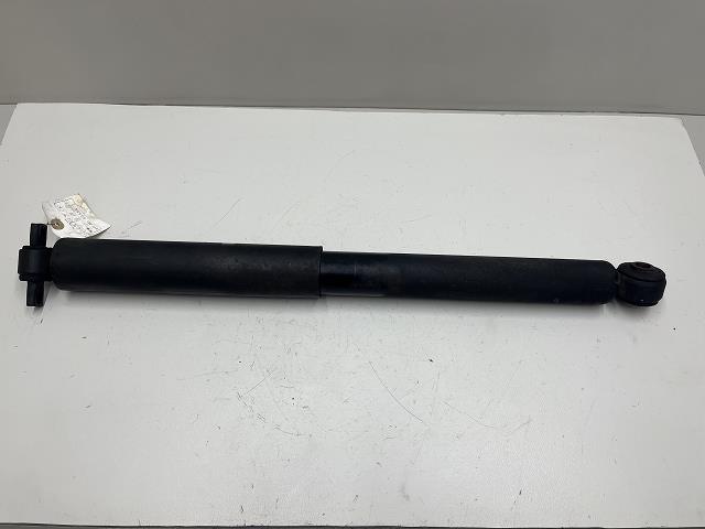 【中古】中古部品 シボレー ブレイザー CK15B 右ﾘｱｼｮｯｸｱﾌﾞｿｰﾊﾞｰ 【3310070100-000703293450700】