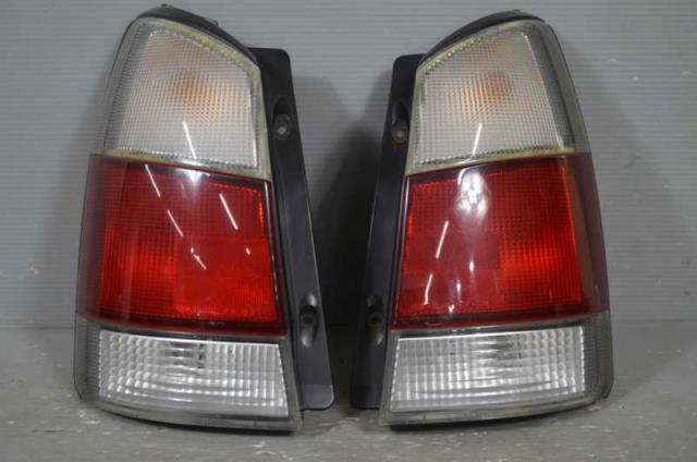 【中古】中古部品 プレオ RA1 右ﾃｰﾙﾗﾝﾌﾟ 【3310580000-230113001015500】｜e-cleマート