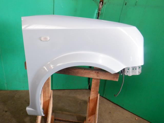 【中古】中古部品 キューブ BZ11 右ﾌﾛﾝﾄﾌｪﾝﾀﾞｰ 【3340140100-000022350310600】