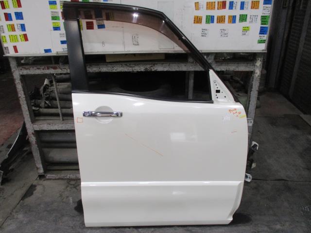 【中古】中古部品 セレナ FC26 右フロントドア 【3310160100-000004227813100】|e-cleマート