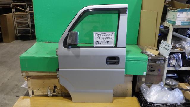 【中古】中古部品 エブリィ DA64V 左ﾌﾛﾝﾄﾄﾞｱ 【3330340100-220928000113200】 10,419円