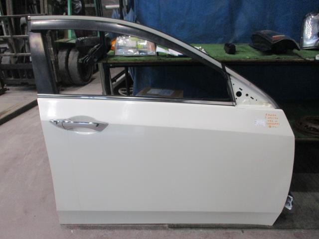 【中古】中古部品 アコード CU2 右ﾌﾛﾝﾄﾄﾞｱ 【3310160100-001650461213100】