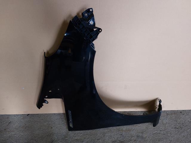 【中古】中古部品 フィット GE6 右ﾌﾛﾝﾄﾌｪﾝﾀﾞｰ 【3330960100-000051981010600】