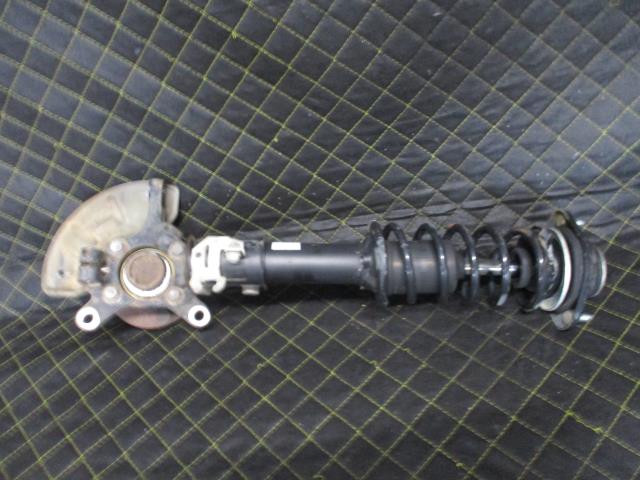 【中古】中古部品 ミニキャブ U61V 右ﾌﾛﾝﾄｽﾄﾗｯﾄ 【3330660100-000022330450100】
