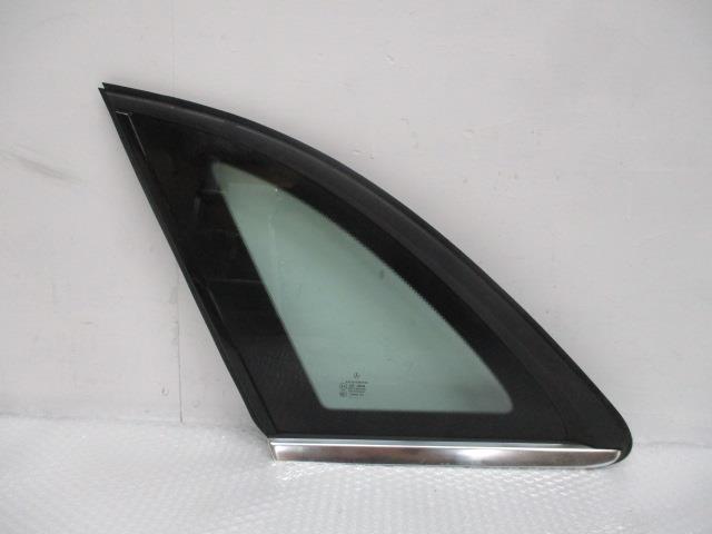 【中古】中古部品 ベンツ Bクラス 246242 左ｸｫｰﾀｰｶﾞﾗｽ 【3500170000-230125501617290】
