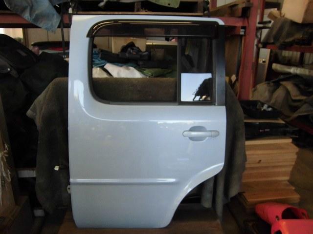 【中古】中古部品 キューブ YZ11 左ﾘｱﾄﾞｱ 【3340180100-001210560413400】