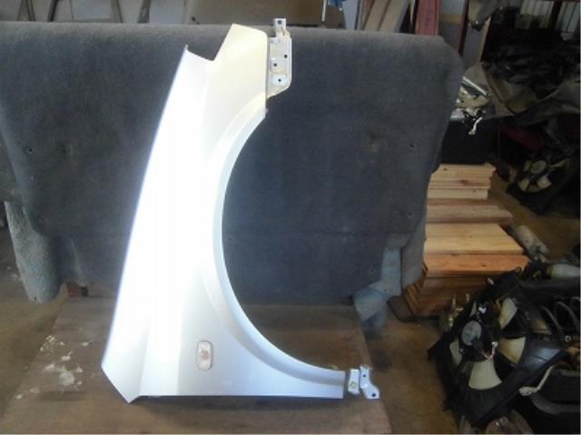 【中古】中古部品 プリメーラ QP12 右ﾌﾛﾝﾄﾌｪﾝﾀﾞｰ 【3340180100-001555664110600】