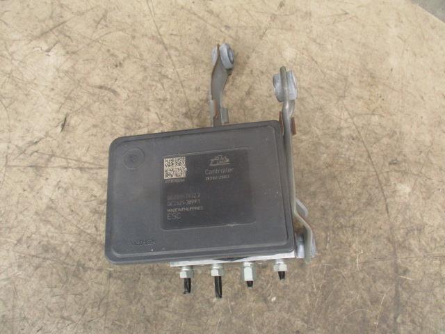 【中古】中古部品 Ｎ－ＷＧＮ JH1 ABSｱｸﾁｭｴｰﾀｰ 【3310190100-000223035942500】