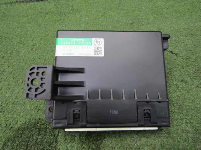 【中古】中古部品 プリウスα ZVW41W A/Cｺﾝﾋﾟｭｰﾀｰ 【3330200100-220241000063900】