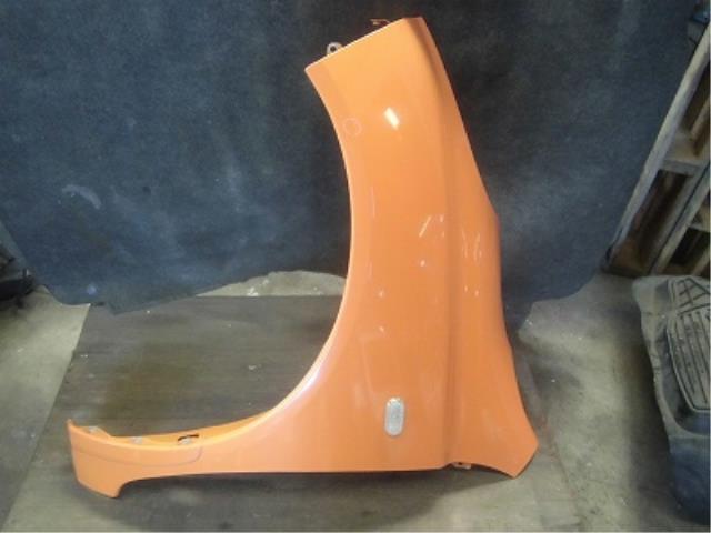 【中古】中古部品 マーチ AK12 左ﾌﾛﾝﾄﾌｪﾝﾀﾞｰ 【3340180100-001598744710700】
