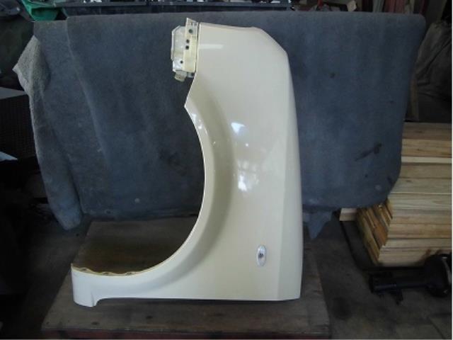 【中古】中古部品 キューブ YZ11 左ﾌﾛﾝﾄﾌｪﾝﾀﾞｰ 【3340180100-001435568710700】