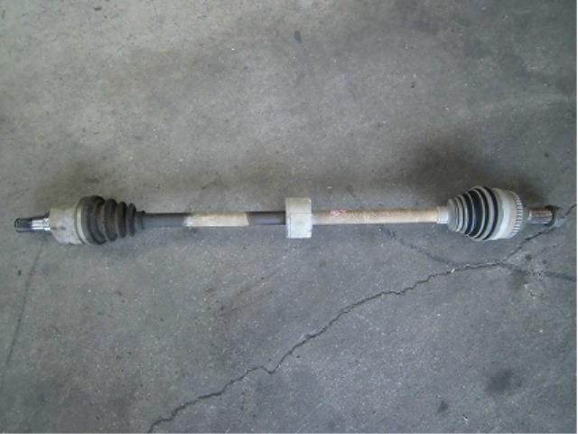 【中古】中古部品 キャロル HB23S 右ﾌﾛﾝﾄﾄﾞﾗｲﾌﾞｼｬﾌﾄ 【3340180100-001272109542100】