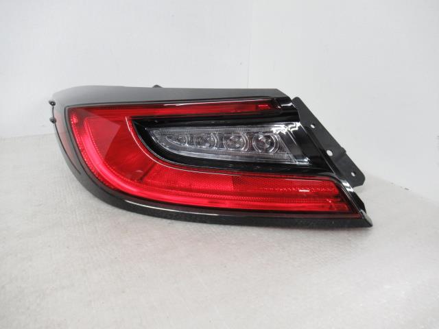 【中古】中古部品 ８６ ZN8 左ﾃｰﾙﾗﾝﾌﾟ 【3380050000-000033984115600】