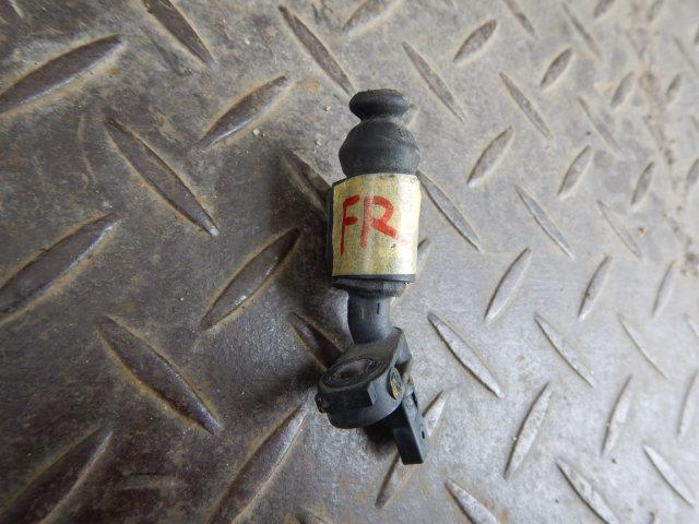 【中古】中古部品 VW ポロ 6RCBZ ABSｾﾝｻｰ 【3330920100-001684425163450】