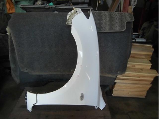 【中古】中古部品 アクセラ BK5P 左ﾌﾛﾝﾄﾌｪﾝﾀﾞｰ 【3340180100-001385844710700】