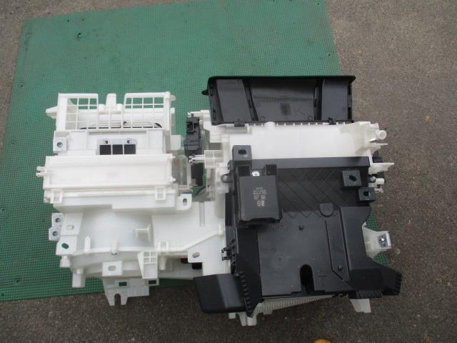 【中古】中古部品 タフト LA900S その他 A/Cﾋｰﾀｰ系 【3310190100-000223036169300】｜e-cleマート