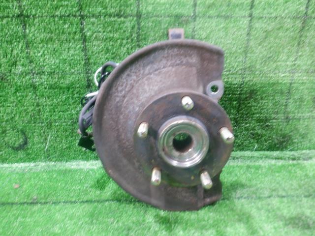 【中古】中古部品 デリカＤ5 CV5W 右ﾌﾛﾝﾄﾅｯｸﾙﾊﾌﾞ 【3330420100-230204000244310】