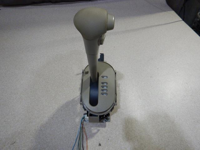 【中古】中古部品 アルト HA35S ｼﾌﾄﾚﾊﾞｰ 【3330810100-230220000737850】