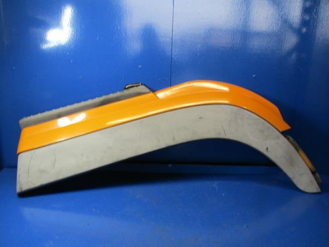【中古】中古部品 ふそうトラクター FP50MGR 右ﾌﾛﾝﾄﾌｪﾝﾀﾞｰ 【3310270100-000013442210600】