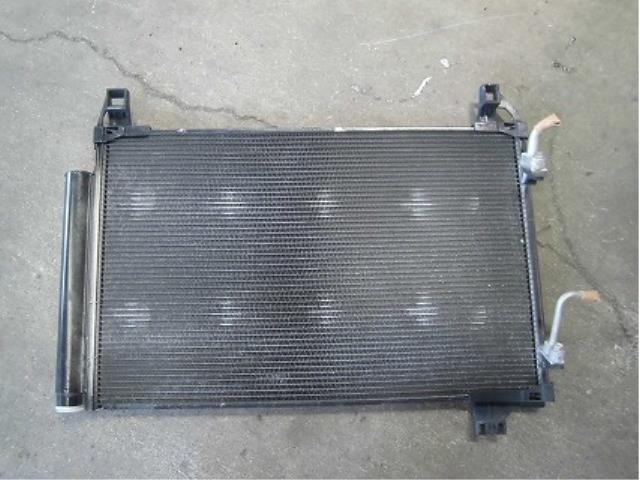 【中古】中古部品 ヴィッツ KSP90 コンデンサー 【3340180100-001276796560600】