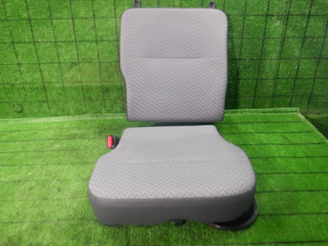 【中古】中古部品 キャリィ DA16T ｱｼｽﾀﾝﾄｼｰﾄ 【3330420100-230213000170600】