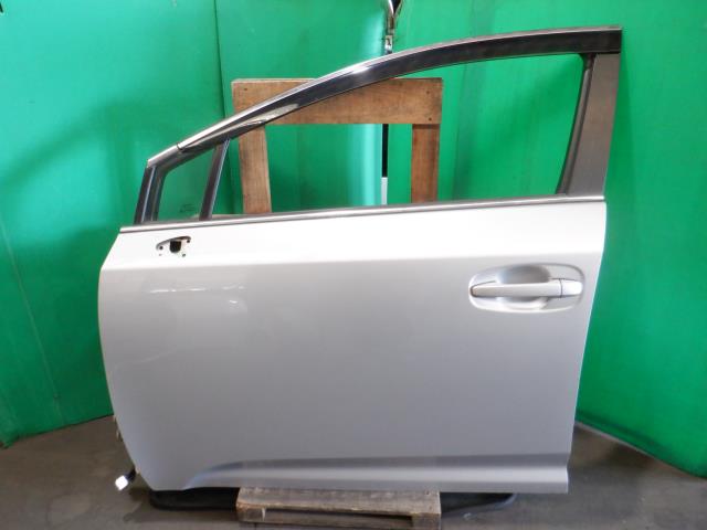 【中古】中古部品 アベンシス ZRT272W 左ﾌﾛﾝﾄﾄﾞｱ 【3340140100-000023256513200】