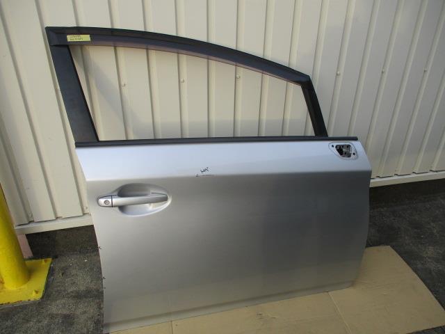 【中古】中古部品 プリウス ZVW30 右フロントドア 【3310190100-000223038513100】|e-cleマート