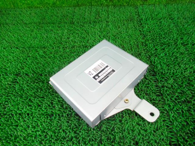 【中古】中古部品 サンバー TW1 ｴﾝｼﾞﾝｺﾝﾋﾟｭｰﾀｰ 【3330210100-000035032663100】 10,116円