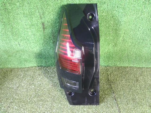 【中古】中古部品 サクラ B6AW 左ﾃｰﾙﾗﾝﾌﾟ 【3260070000-230302000115600】